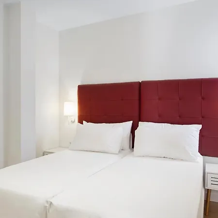Metropolis Apartment *